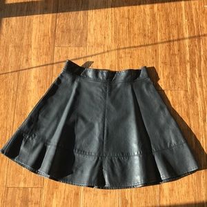 FAUX LEATHER SKIRT